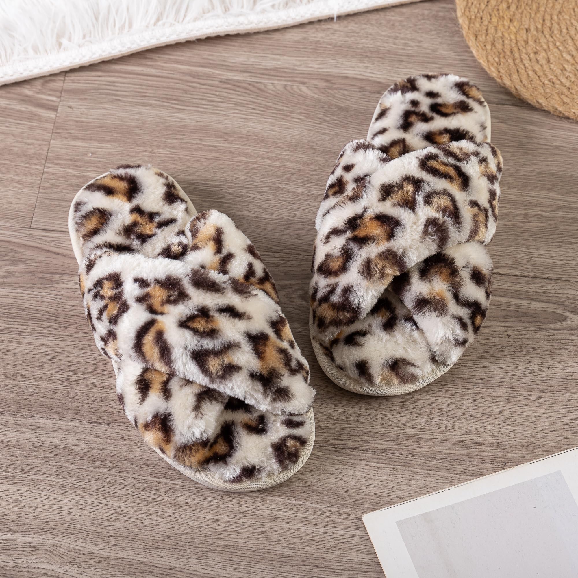 Enteer Women's Slipper Memory Foam Cross Band Fuzzy Slippers Open Toe Cozy House Slippers Cozy Plush Bedroom Indoor Outdoor Leopard US 7-8